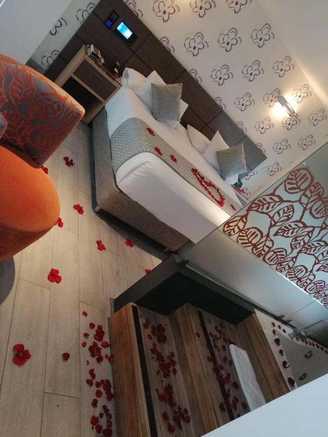 Zi One Luxury Hotel Pereira Bagian luar foto