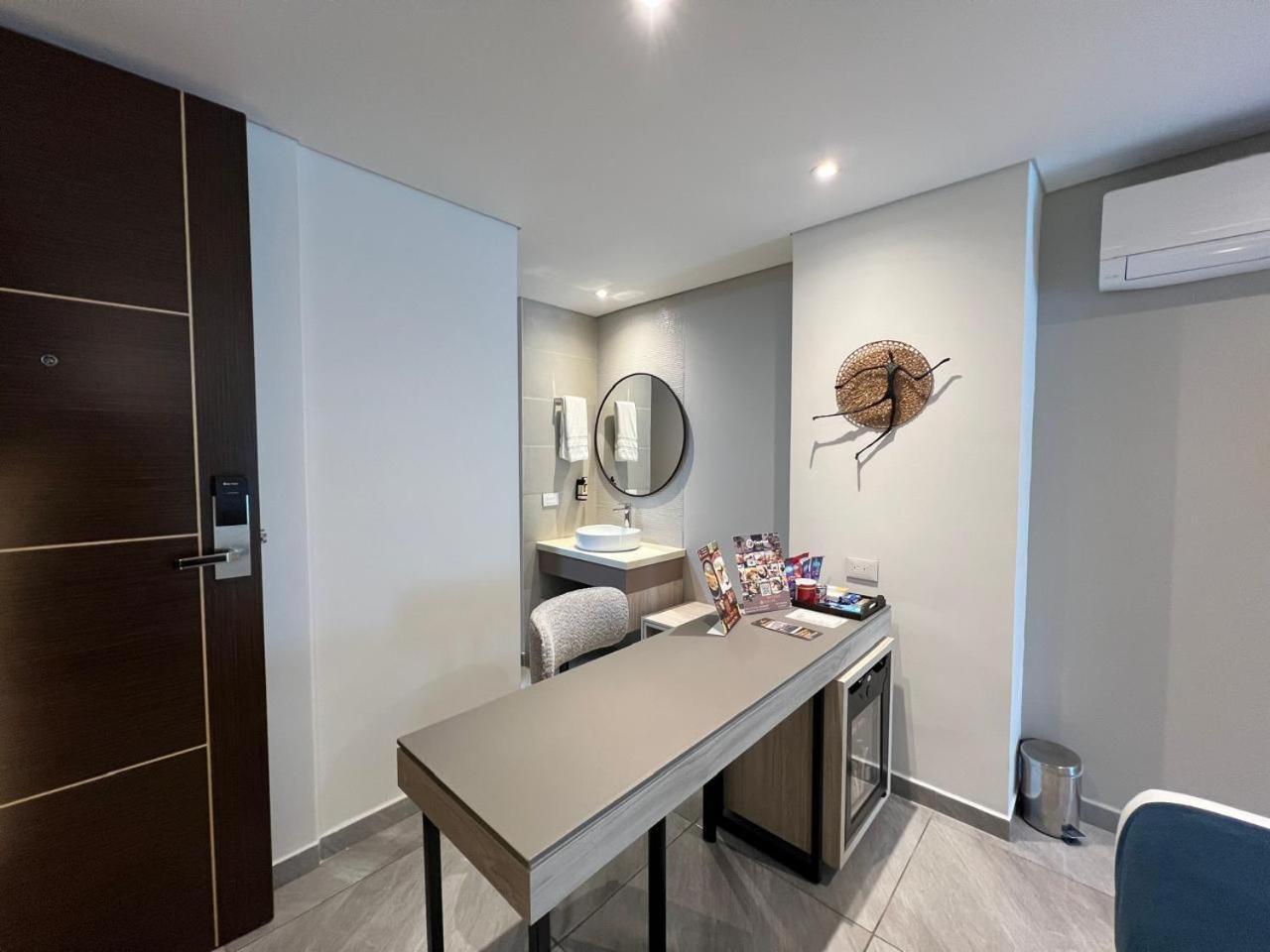Zi One Luxury Hotel Pereira Bagian luar foto